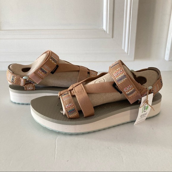 Teva Shoes - Teva Midform Arivaca Boho Aztec Taupe Sandals Sz Sz 7